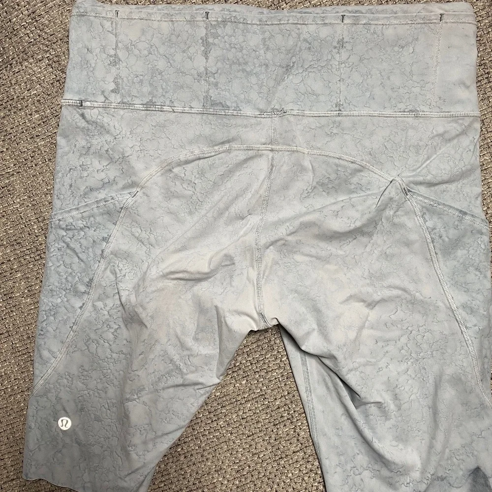 Lululemon bike shorts - Picture 8 of 10